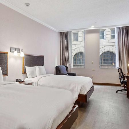 Hotel Wyndham Garden Baronne Plaza New Orleans Esterno foto