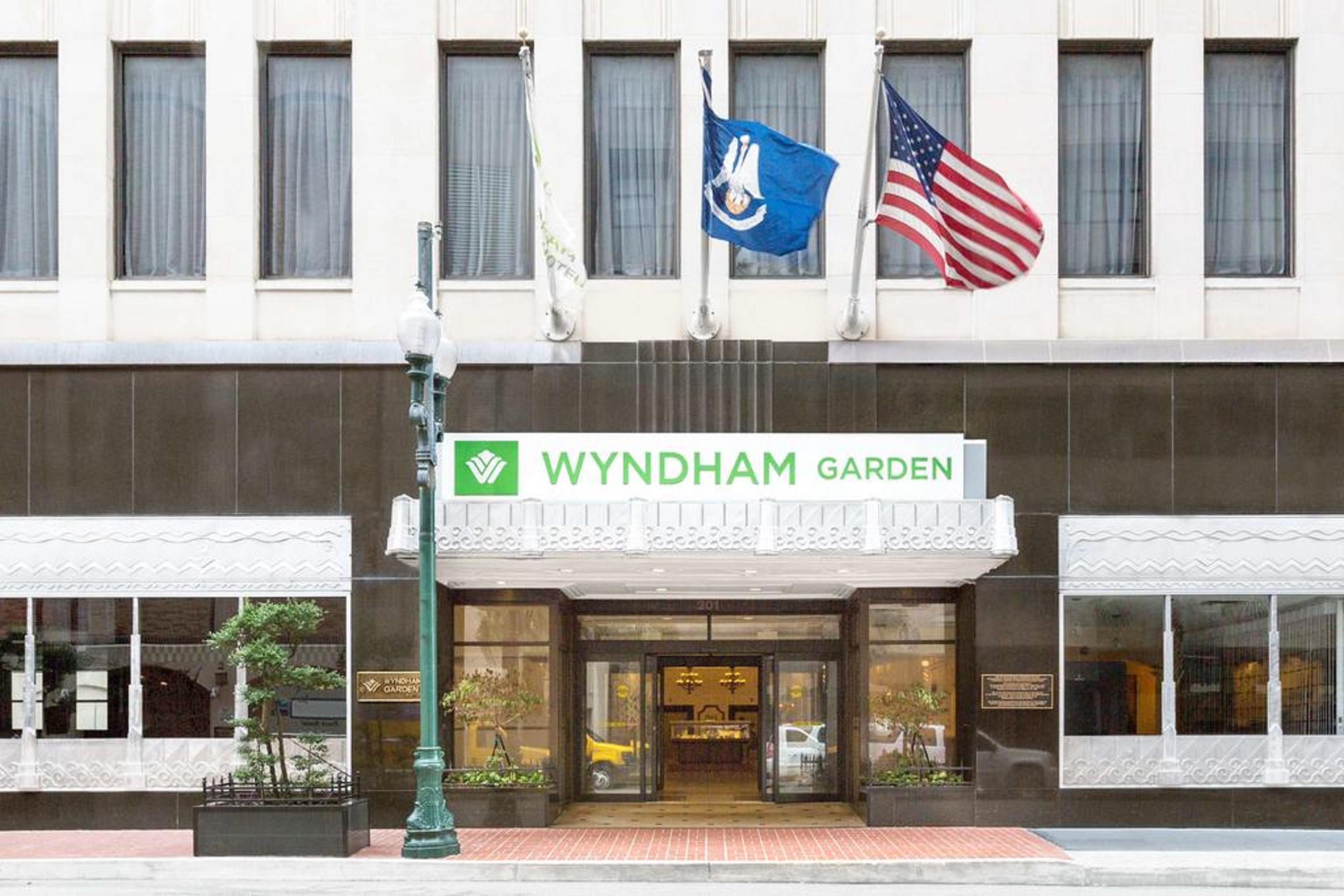 Hotel Wyndham Garden Baronne Plaza New Orleans Esterno foto